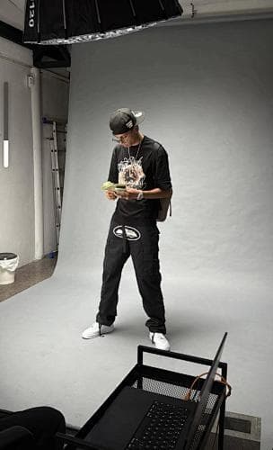 SynaWorld Syna Watch Tee-Black Rose Gold 玫瑰金手表印花短袖 SY-136