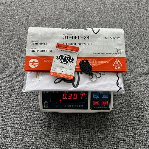 SYNAWORLD HALO PRINTED TEE-WHITE/BLACK 胸前S黑印花 白色短袖 SY-143