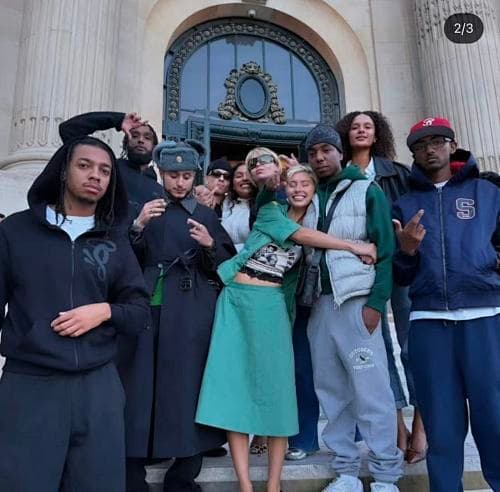 S-World SYNA-VOID-ZIP-HOOD-BLACK 胸前黑色S印花 黑色拉链衫 SY-184